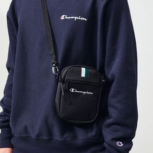 ✨champion✨ cross-body bag